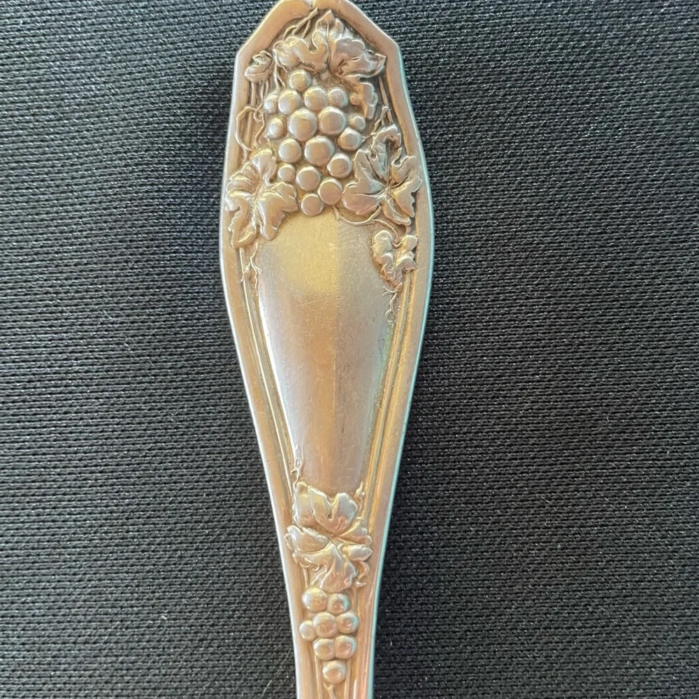 Isabella Grape Berry Spoon